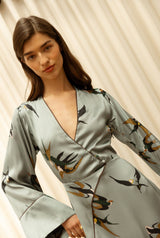 Vestido Cassatti satén pájaro azul-gris